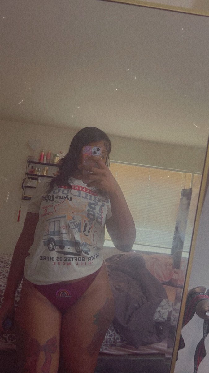 Louise0236's tweet photo. Hi guys 👋rate me from 1-10 🫣🤪 https://t.co/ya2QbTTeyg