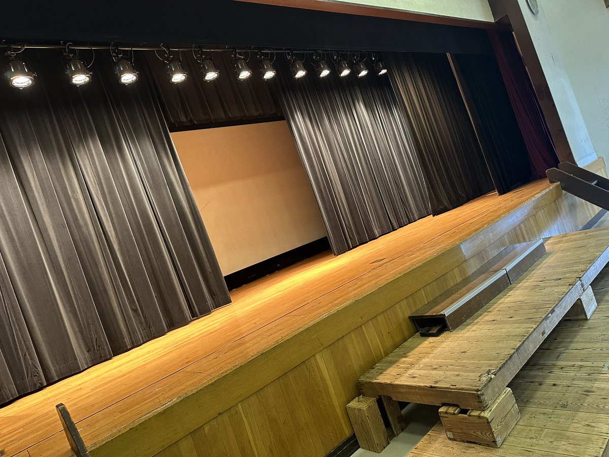 ９月公演まであと２週間✌️‼️
〜本日はホールのお写真🔦と共に〜
幅広い年代のメンバーが一丸となって練習を行っております🙌✨

 #相模原市民ミュージカル #相ル #相模原 #神奈川 #演劇 #舞台 #ミュージカル