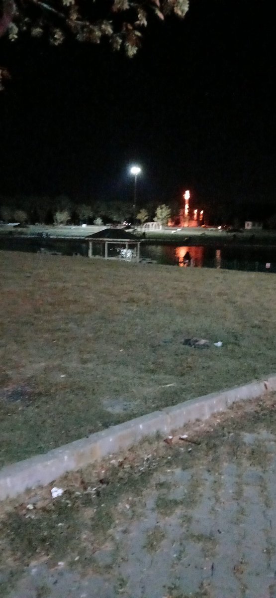 Varmı Kazak golundeyım yerim var