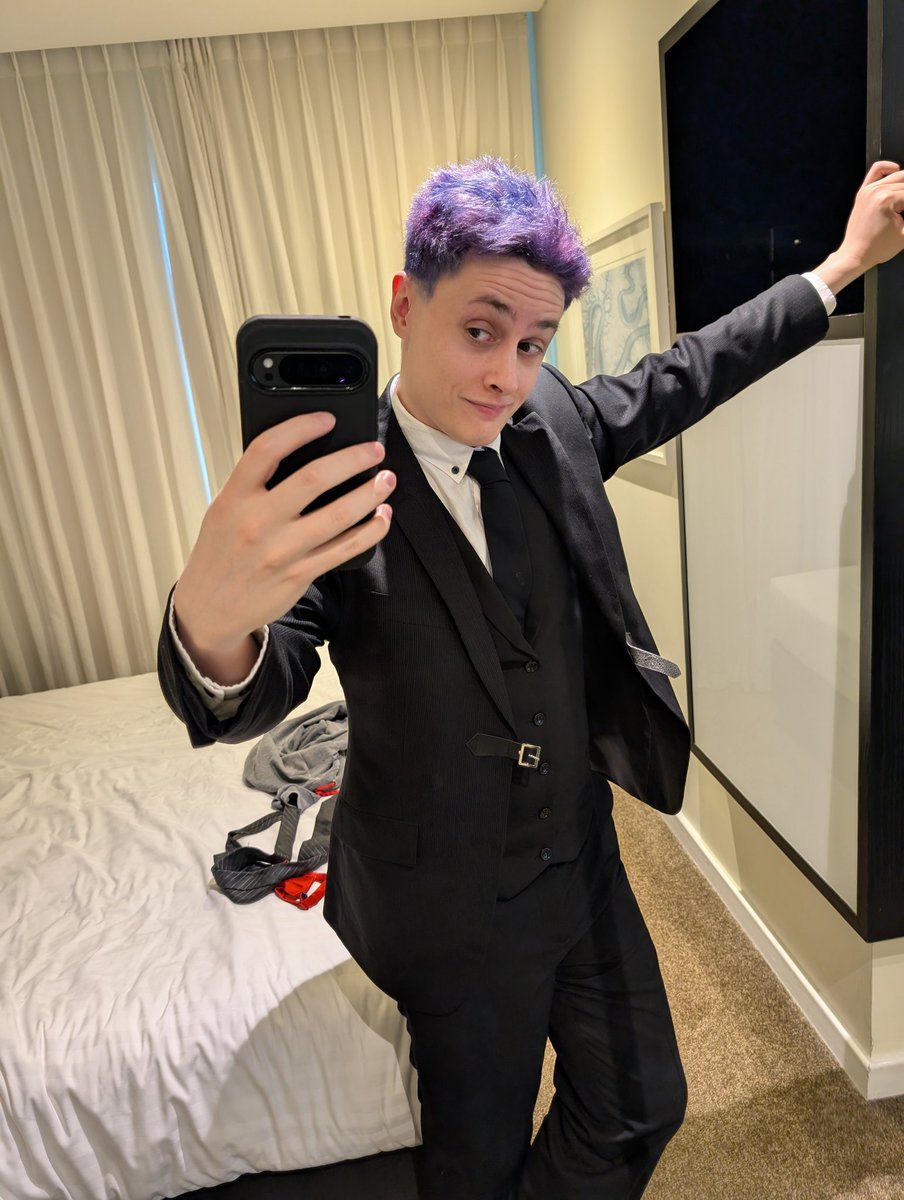 TheAverageRook's tweet photo. Time to suit up for @pixelexpoperth, folks! Today's the day to look stylish af, regardless of what you wear! I wanna see the soul struttin'! ππ«Ά
#PixelExpo #PixelExpoIV #PixelPal https://t.co/jEmkmQ6DoX