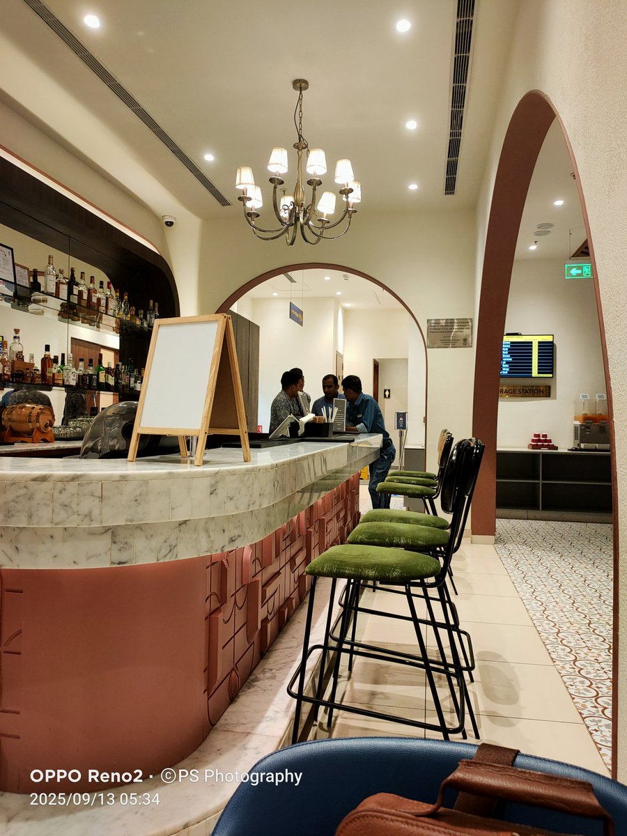 PraveenS8587's tweet image. @EncalmIndia
@miagoaairport
@TourismGoa
Shameless staff at GOX Air
port Lounge! No complaint redressal, no assistance, empty buffet or cold stale food. Worst airport lounge experience ever. #GOX #AirportLounge #Shameful #TravelFail