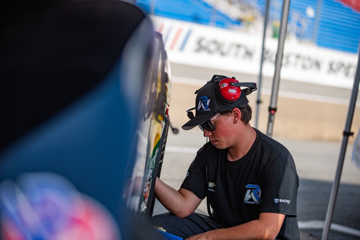 RW is lookin’ good at <a href="/SoBoSpeedway57/">South Boston Speedway</a> 🙌🏼