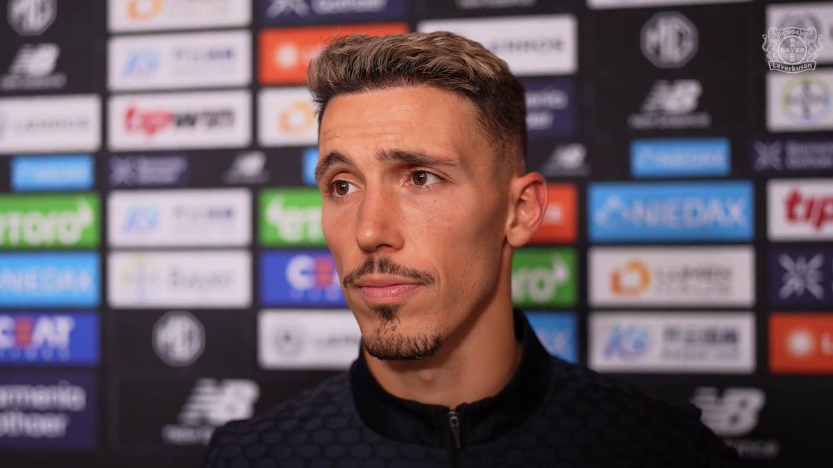 Alejandro Grimaldo on people saying that free kicks seem like penalties to him: "Well, it's not quite like that. It would be nice if they were penalties. But as I said, I'm very happy. I made good use of the two chances I had today. The most important thing is to help the team.