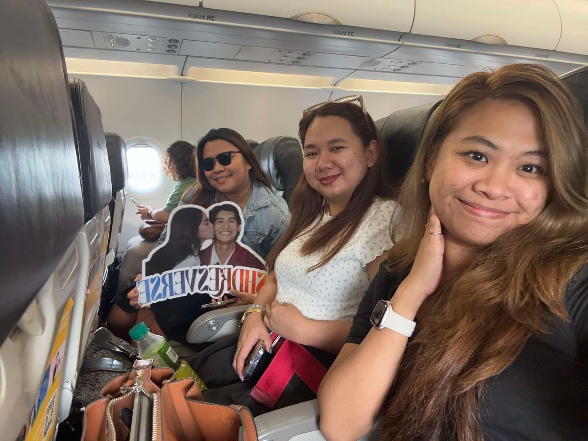 Ashdresverse_'s tweet photo. Na para bang di sila nakita last weekend! 
🫣🤭🫶🏻See you ASHDRES! We're excited to
meet all the KEEPERS in 📍Cebu. 🤗 https://t.co/v03el3ZUvu