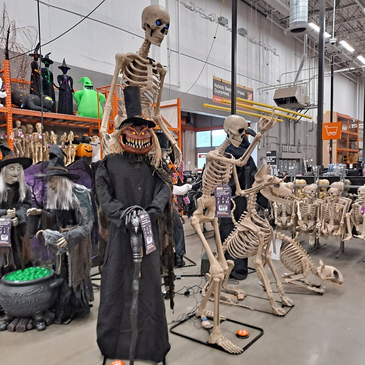 It takes an amazing team, not a village, to set our Halloween pumpkins and skellys at <a href="/HomeDepot/">The Home Depot</a> Burnsville! Thank you... associates, MET team, and other creepy things... for the hard work! 🎃👻🎃👻