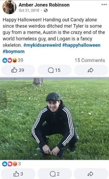 jkrosecomp's tweet photo. @DaiValaniratyCi @booker9e1 @frenchsoupy @OliLondonTV Damn brutal that I didn’t notice… 

are these photoshopped too? https://t.co/NFgYGTsVl1