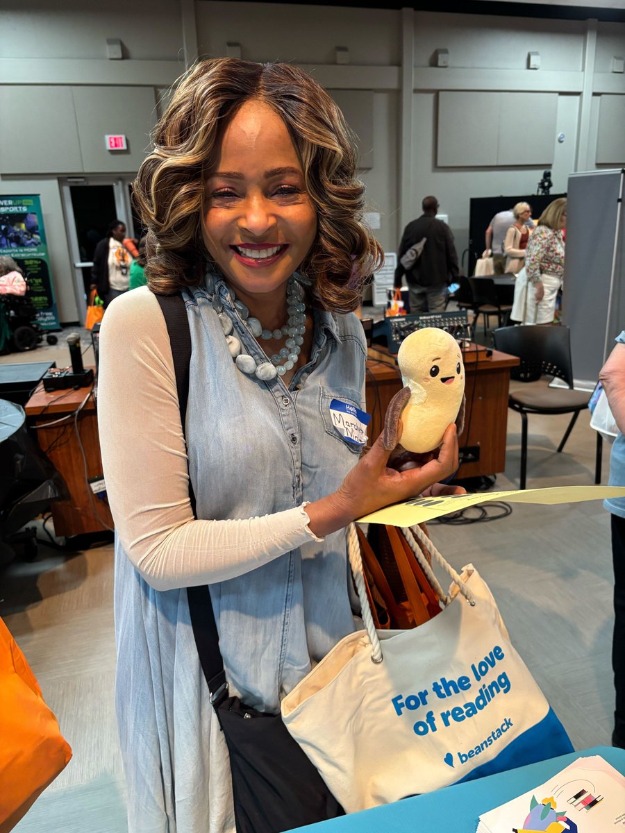 zoobeanreads's tweet image. We had a great time meeting everyone at the @DeKalbSchools&apos; Vendor Fair today! ✨ #beanstack #readingmotivation