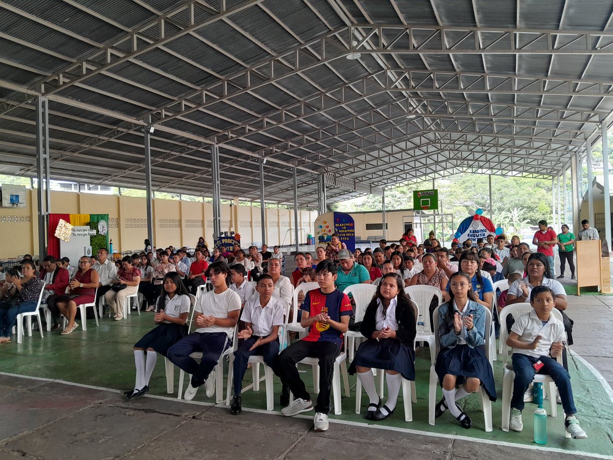MunicipalMat21's tweet photo. Etapa municipal del Festival "English Reading Contest", con la participación de niñas y niños de 5to grado que destacaron en la fase de sus Centros Educativos de Primaria Regular y Multigrado.
#TodosSanJacinto https://t.co/nGNPoPe55Y