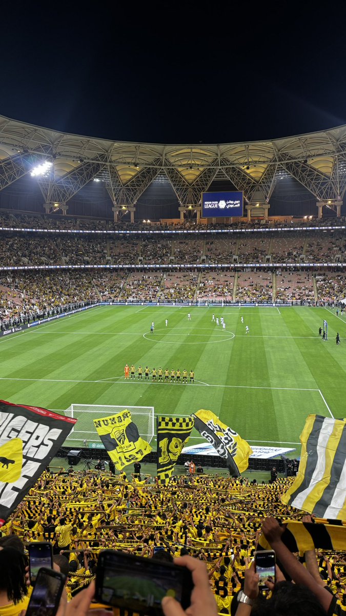 جدة لها حاكم وحيد نادي الوطن واسمه العميد💛💛