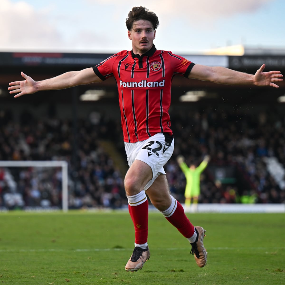 ¡CINCO MESES DE SANCIÓN PARA JAMIE GELATINA JELLIS! 😭

Nuestro volante ubicó 2.248 apuestas hace años, y la FA lo sancionó con £1,200 y posibilidad de ser 12 meses si reincide. 

Apoyo total a nuestro jugador y confiamos en su compromiso con el club.