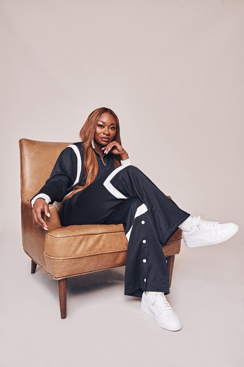 TeamEvans219's tweet image. Congrats to our founder, Dana Evans, for making the playoffs! 🤏🏾 

Your leadership on and off the court is so inspiring. 🫡

We can’t wait to watch you compete! 

#WNBA #WNBAPlayoffs #DanaEvans #Baller #Leader #aau #nikeeybl #jordanbrand