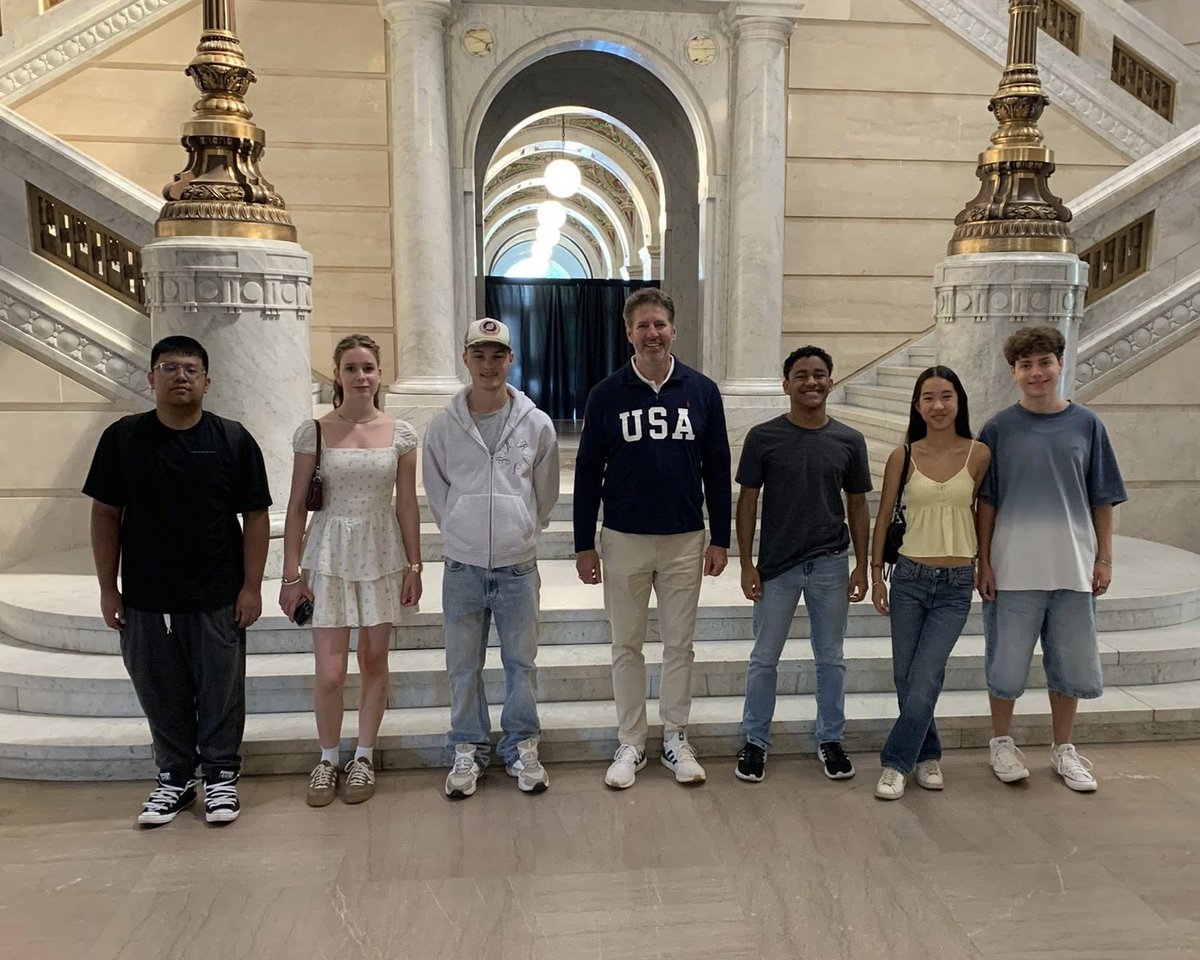 TonyBrooksWB's tweet photo. Thank  you to the Wyoming Valley West High School exchange student program for  the opportunity to give a walking tour of Wilkes-Barre's historic  district and the Court House. Students were from France, Germany, Thailand, Brazil and Spain. https://t.co/lEseKrw29o