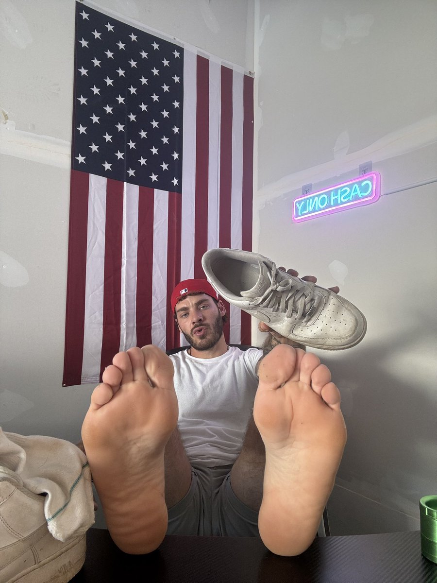 My dirty nikes would fry your brain harder than poppers