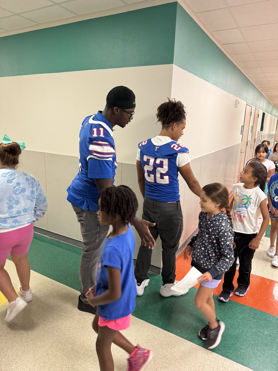 Let’s go Wildcats! Thank you for coming out to welcome our Eagles to an amazing day of learning! 💙