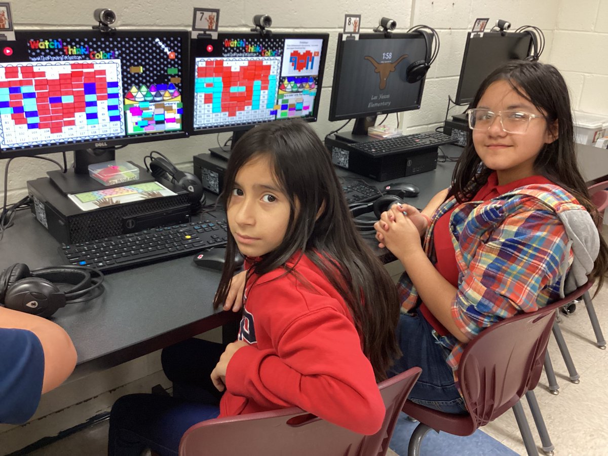 LYEcoding's tweet image. This week my students in Coding Lab honored 9/11. Proud of how they used technology to learn, remember, and share. @Las_Yescas