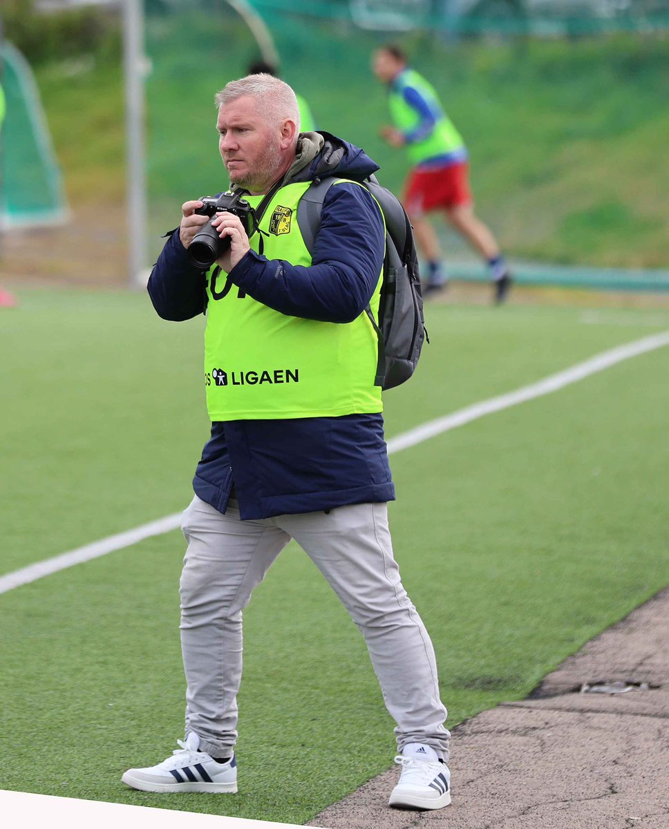 Nå er det snart lørdagsball. Vi skal se <a href="/AFjellhamar/">Fjellhamar A-lag</a> - <a href="/LovenstadA/">Løvenstad A-lag</a>, så <a href="/SkedsmoFK/">Skedsmo FK</a> - <a href="/ASkjetten/">Skjetten Fotball</a> .

Hvilke kamper skal du se?