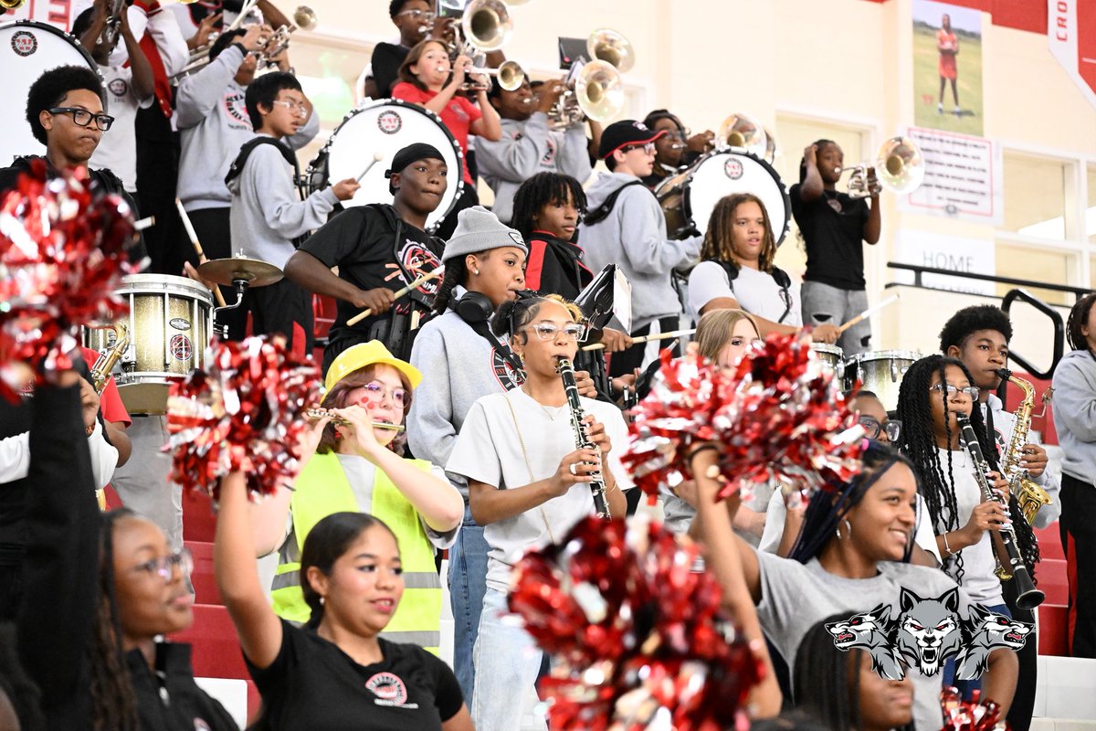 A huge thank you to all students, staff, and performers who made our pep rally a success! 🖤❤️
#packpride