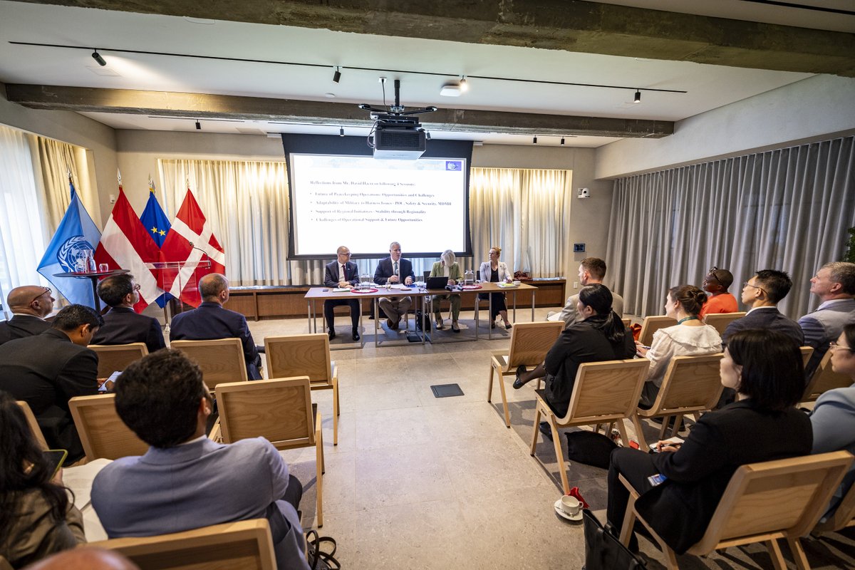 At today’s Special Peacekeeping Coffee Chat, 🇦🇹 &amp; 🇩🇰 hosted a debrief on the inaugural OMA Leadership Retreat and shared updates on integrated mission-level planning. Discussions focused on strengthening military networks and enhancing coordination in <a href="/UN/">United Nations</a> peacekeeping operations.