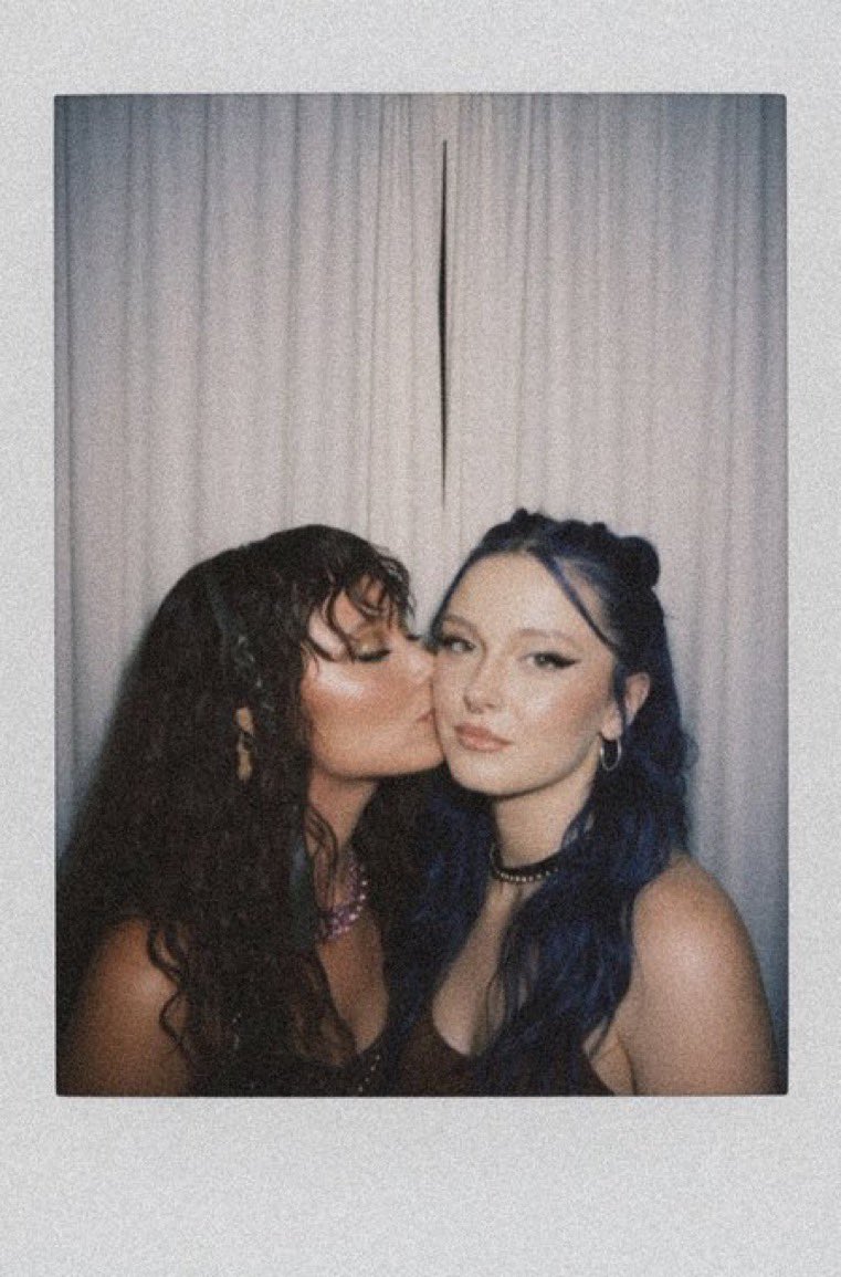 loloismyhome's tweet image. Shop işini abartalım arkadaşlar