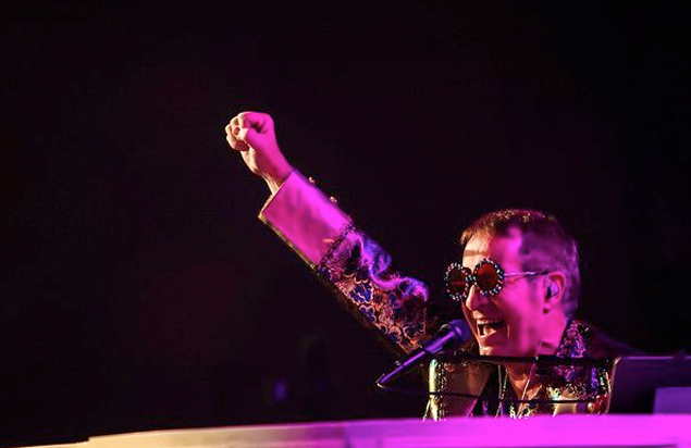 Experience the Recreated 1970's Elton John Concert feeling with Greggie And The Jets - A Tribute to Elton John on September 19th! 😎🎹 Grab your tickets before it's too late! 🎟️👉 brnw.ch/21wVIy0