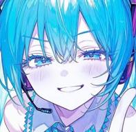 🧐 今日も君のこと考えてたよ🥺 ヒール脱いでホッとひと息👠 🍰 #猫好き女子