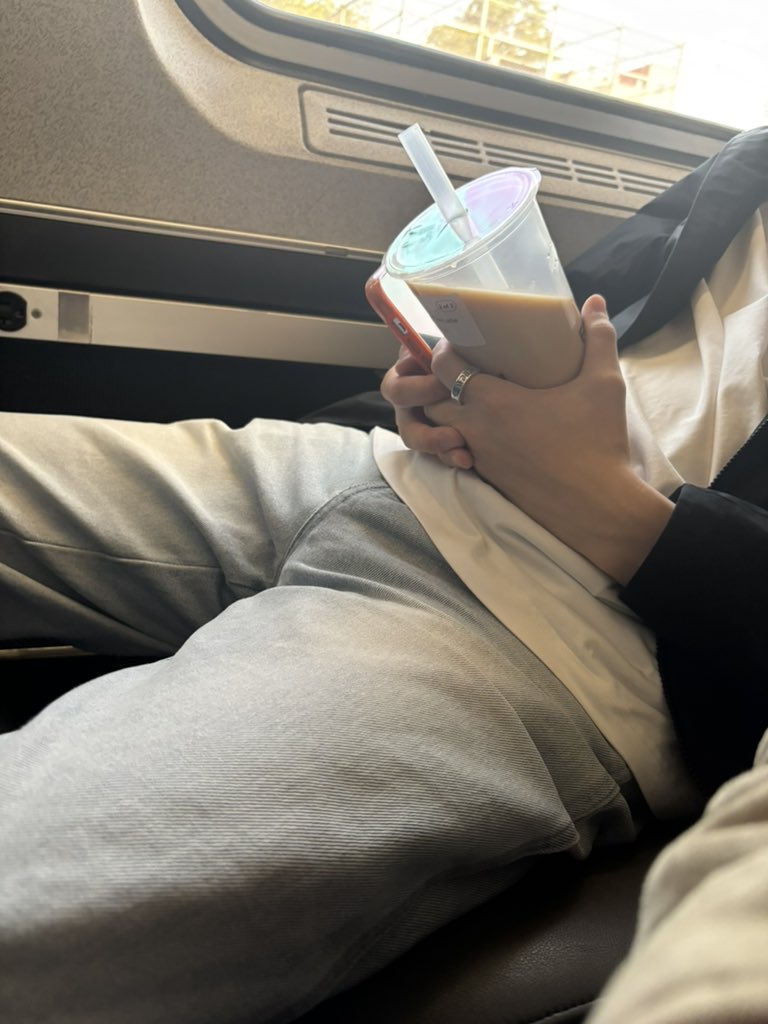 uh oh… do i wake him up and tell him?