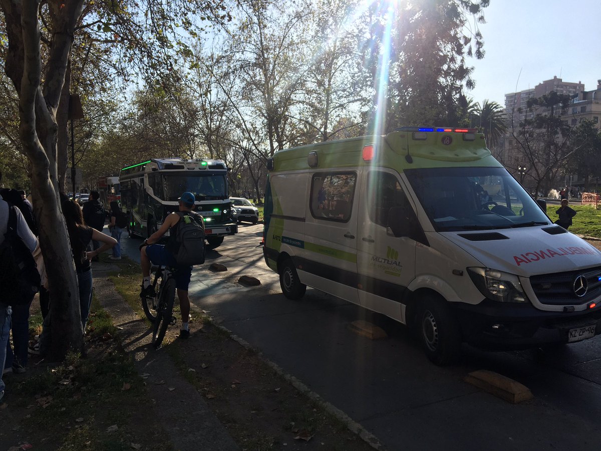 Dos apuñalados en la U. Central