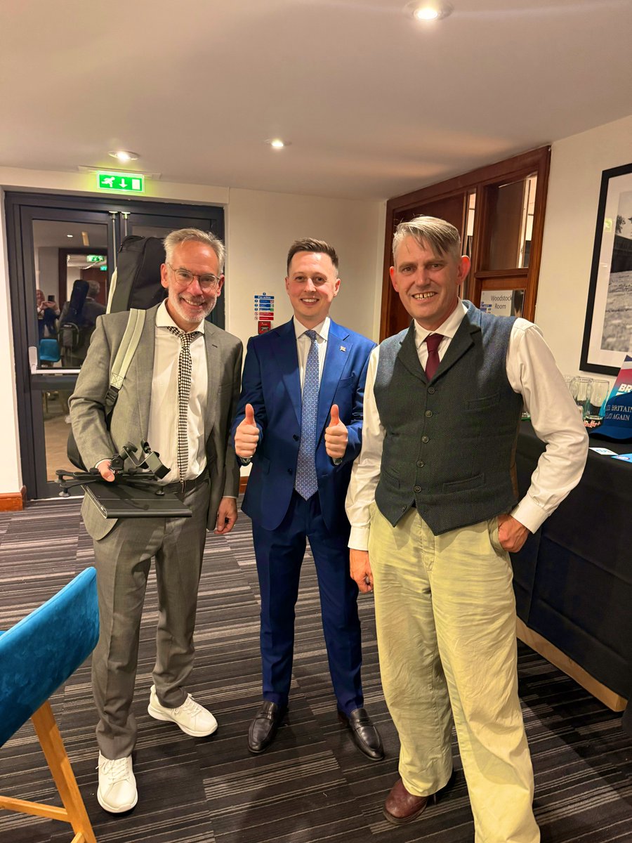 Tom Bright tweet media