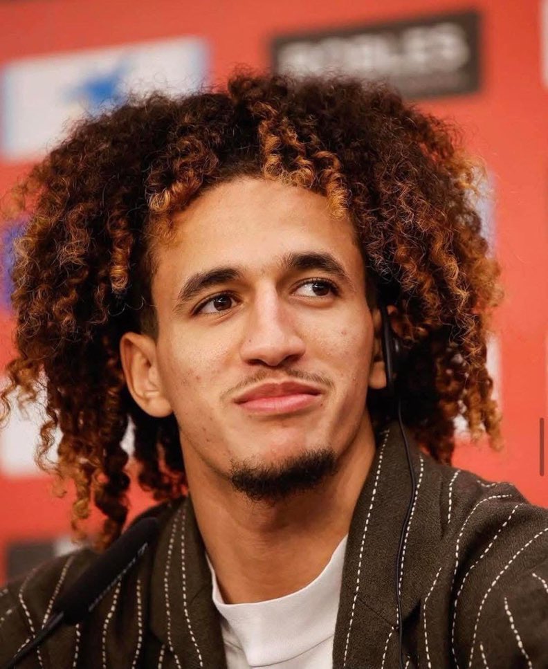 تبرعوا بـ ❤️ للتونسي نجم كرة القدم هانيبال

تبرع بعقار في تونس العاصمة، تُقدر قيمته بأكثر من مليون دينار (حوالي 303,000 يورو)، لصالح الجمعية التونسية لقرى الأطفال SOS.