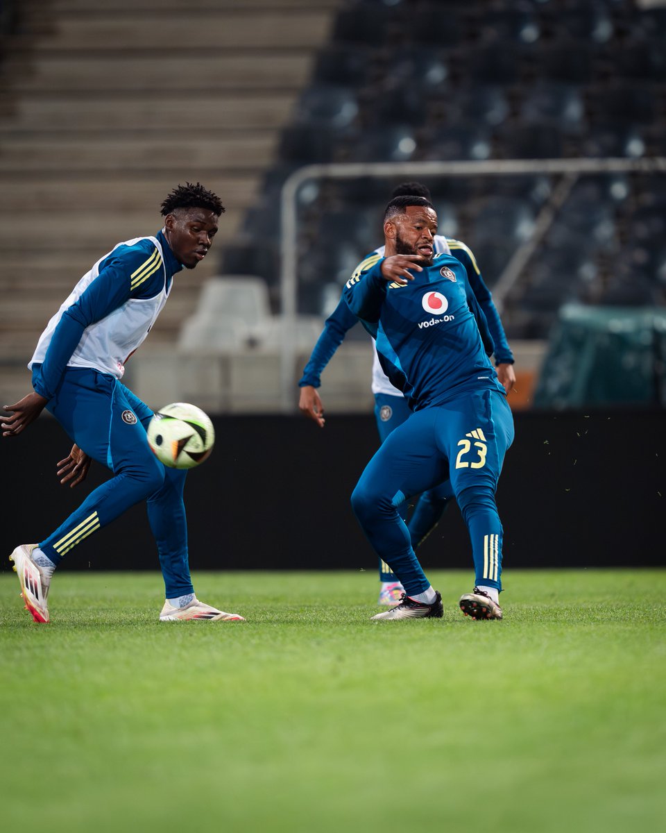 orlandopirates's tweet image. 🛠️ Last prep before the final

⚫⚪🔴⭐
#OrlandoPirates
#OnceAlways