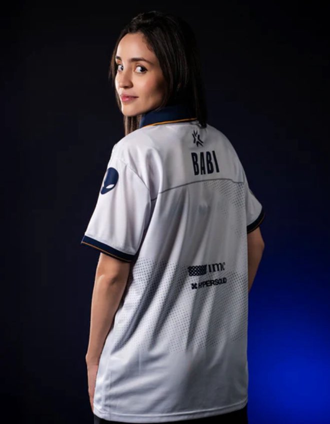 yas 🦦 (@favvoltan) on Twitter photo Muito sucesso pra Bárbara nessa nova jornada! Que seja incrível, ela é foda!💙 <a href="/xdababi_/">babi passos</a>
LIQUID BABI Muito sucesso pra Bárbara nessa nova jornada! Que seja incrível, ela é foda!💙 <a href="/xdababi_/">babi passos</a>
LIQUID BABI