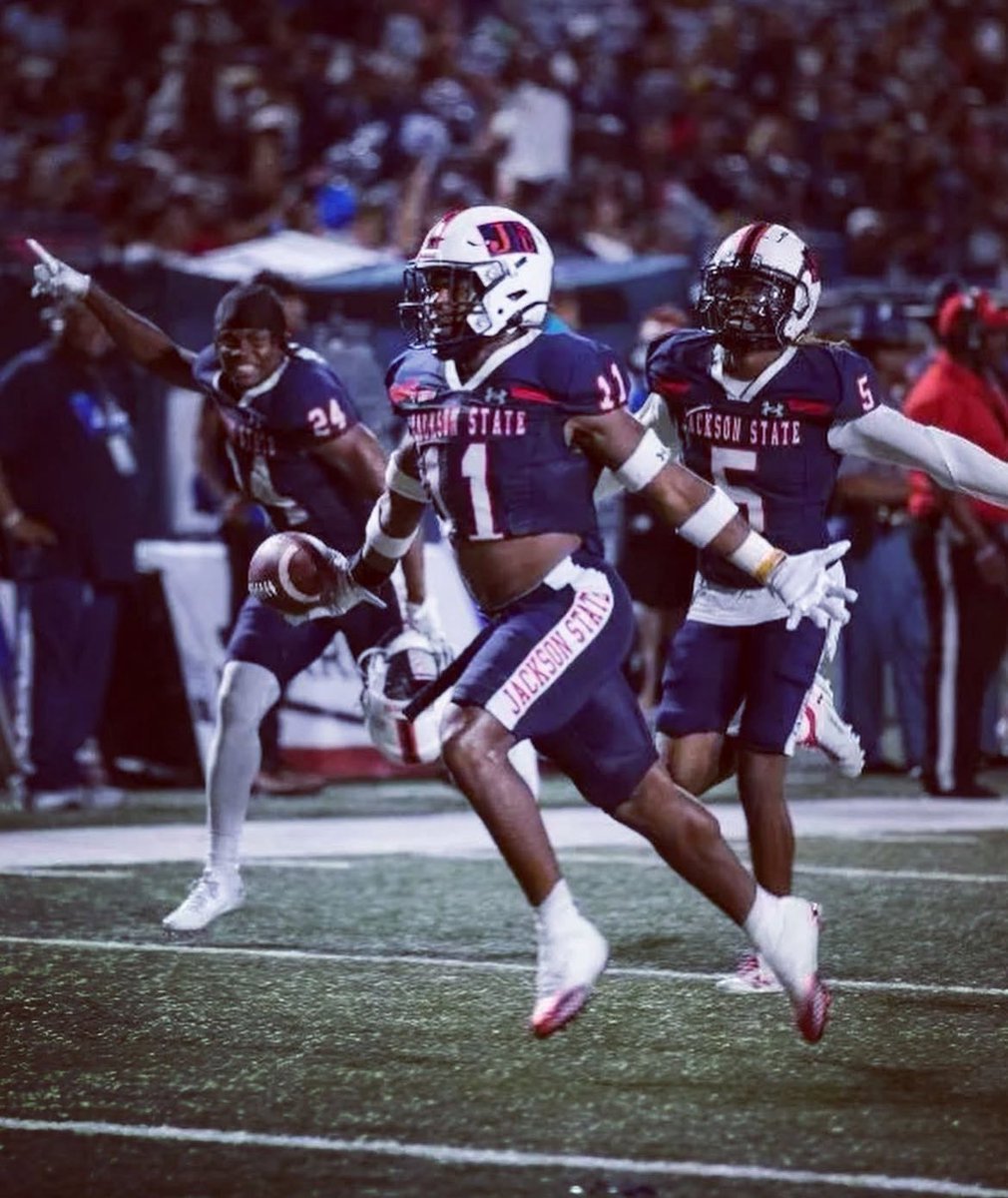 𝓓𝓸𝓾𝓰 𝓝𝓮𝓵𝓼𝓸𝓷 (@iamdougg_) on Twitter photo Blessed To Receive An Offer From Jackson State University🐅💙 Blessed To Receive An Offer From Jackson State University🐅💙