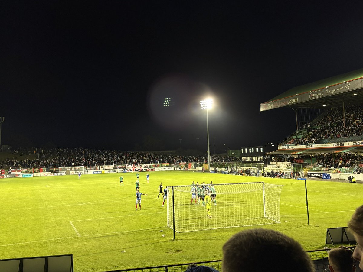 Thought that was an alright game of football, could say draw is a fair result, could say both teams might’ve snatched it - don’t think either penalty is one, no foul for the Glens and outside the box for the Blues, but these things even out as they say