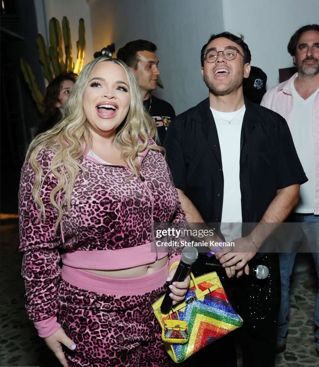 TrishCrave tweet media