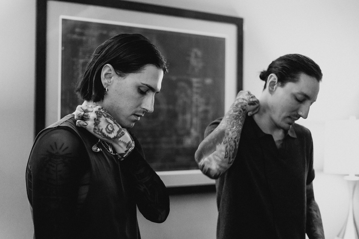 B&amp;W vibes with <a href="/MichaelxCooper/">michael cooper</a> 
📸 <a href="/connorllenihan/">connor 📸</a>