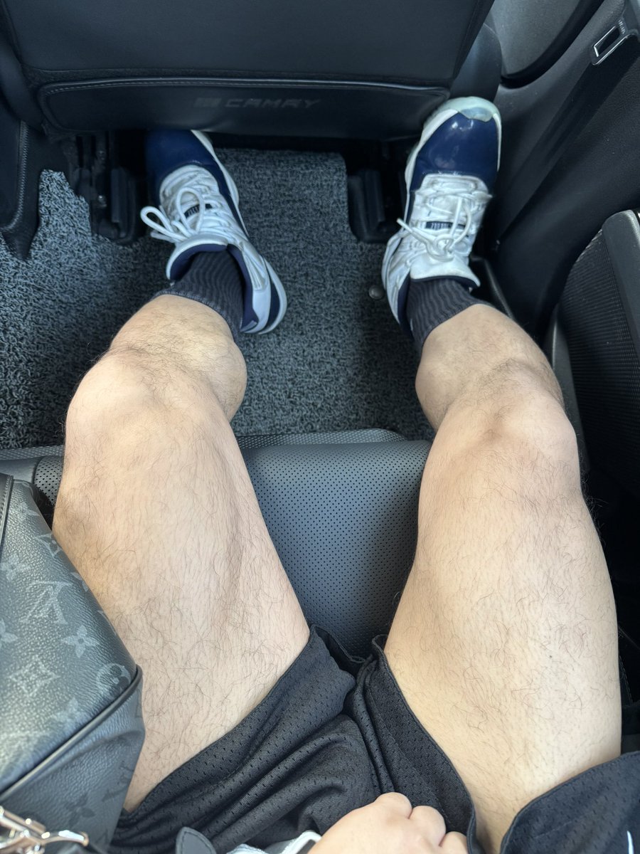 霸霸（体育生1s版） tweet media