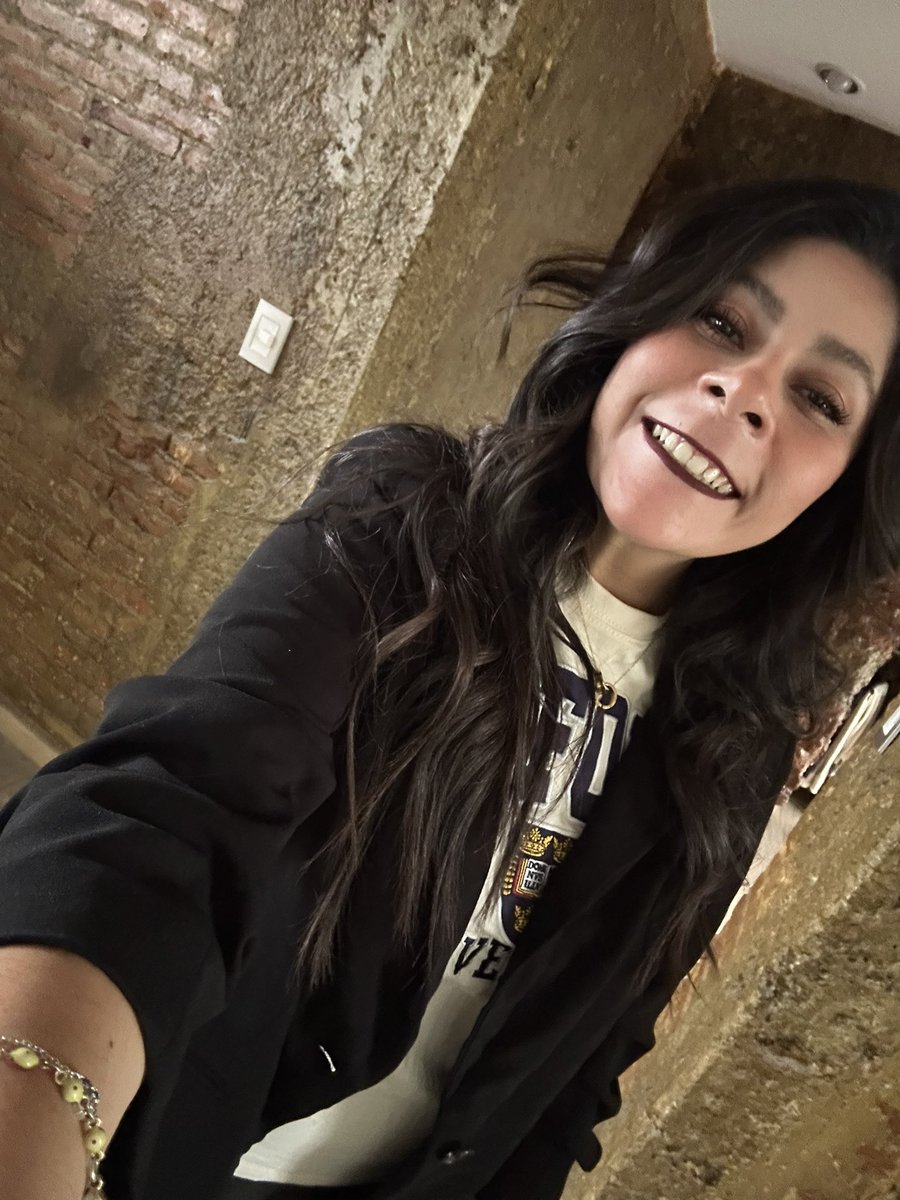 Mariana De Lucio tweet media