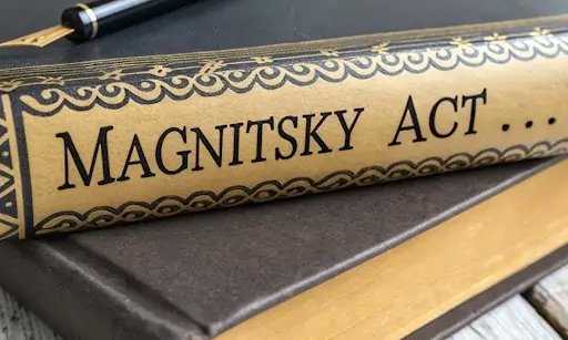 SantiagoDLNWS's tweet image. 🇺🇲 🇧🇷 | BREAKING NEWS: Justices of Brazil&apos;s Supreme Court will be sanctioned today under the Magnitsky Act. The sanctions are expected to also affect family members, companies, and institutions linked to Alexandre de Moraes.