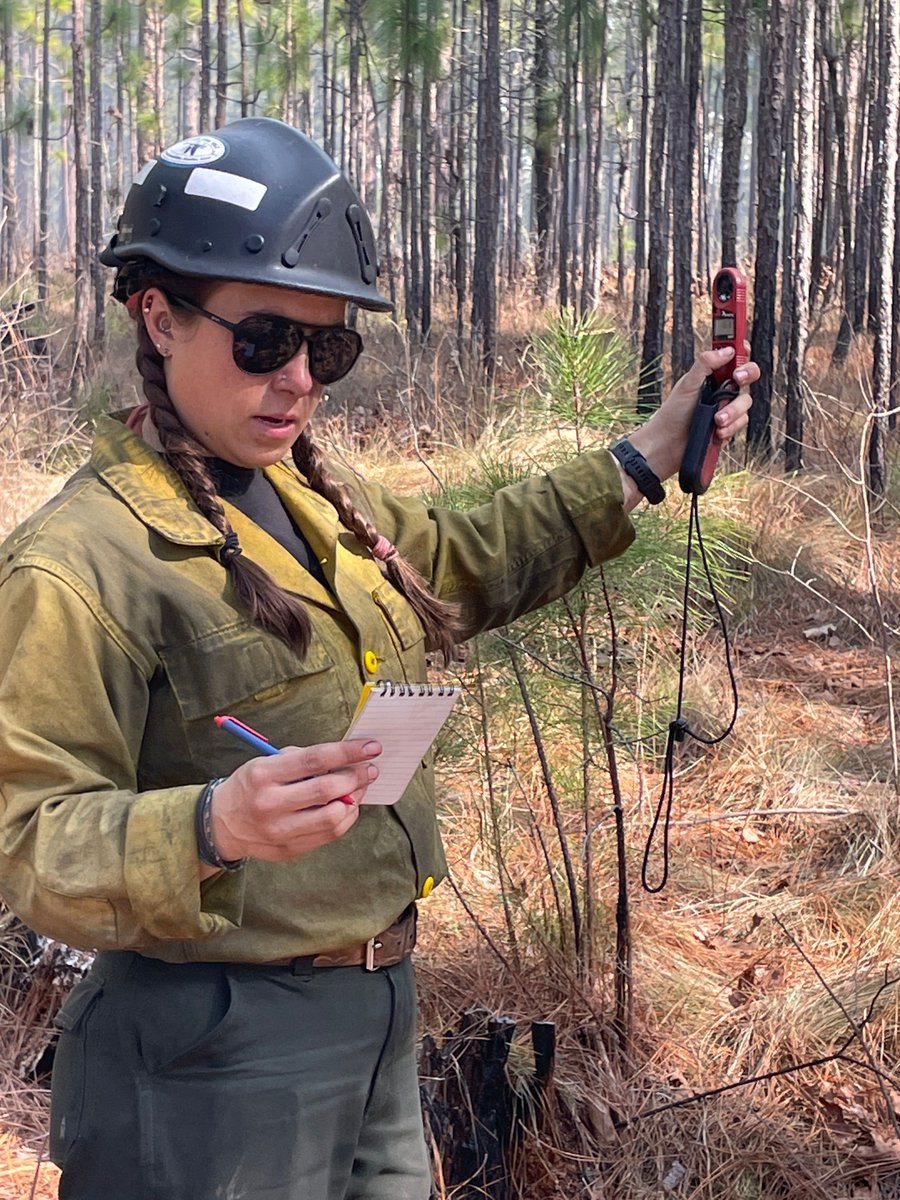 USFWSFire's tweet image. We are #hiring a GS-13 meteorologist  in NM! This #firejob will coordinate the fire weather program for the region, as well as provide support for national incident response

Apply by 9/24 --&amp;gt;  bit.ly/3K1BfTI or bit.ly/3VdG134

#NotYOurOrdinaryJob @USFWSCareers