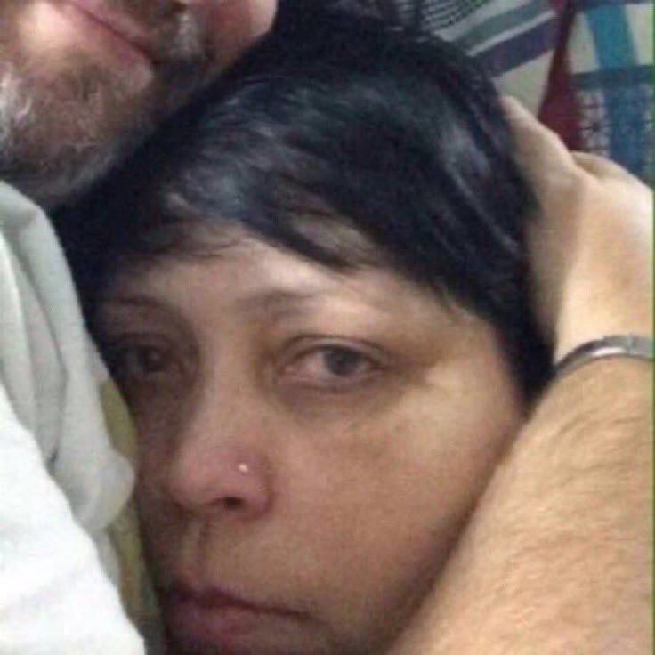quero tanto namorar uma mulher mais alta p gente se fantasiar de shampoo e condicionador no carnaval