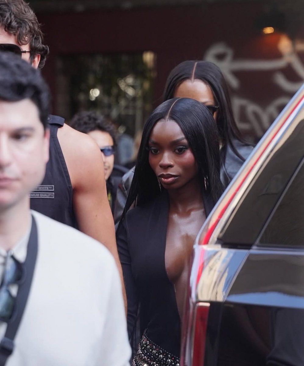 📸 | Olandria arriving at the Off-White SS26 Show!
via _visualsbyfrency