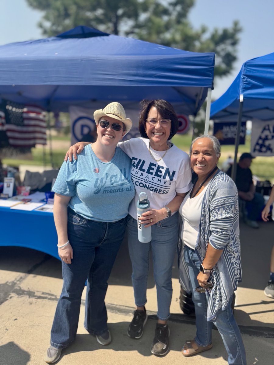 EileenforCO's tweet photo. Small towns remind you of community, connectedness, and kindness. Something we could all use this week. So thinking back on attending Bennett Days last weekend is making me smile. Thanks for having me, Bennett! https://t.co/C0vnKGBiJJ