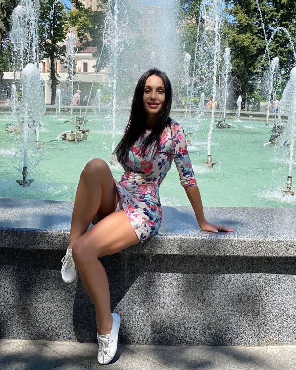 SexyVestidos's tweet image. Combina con los tenis 😉