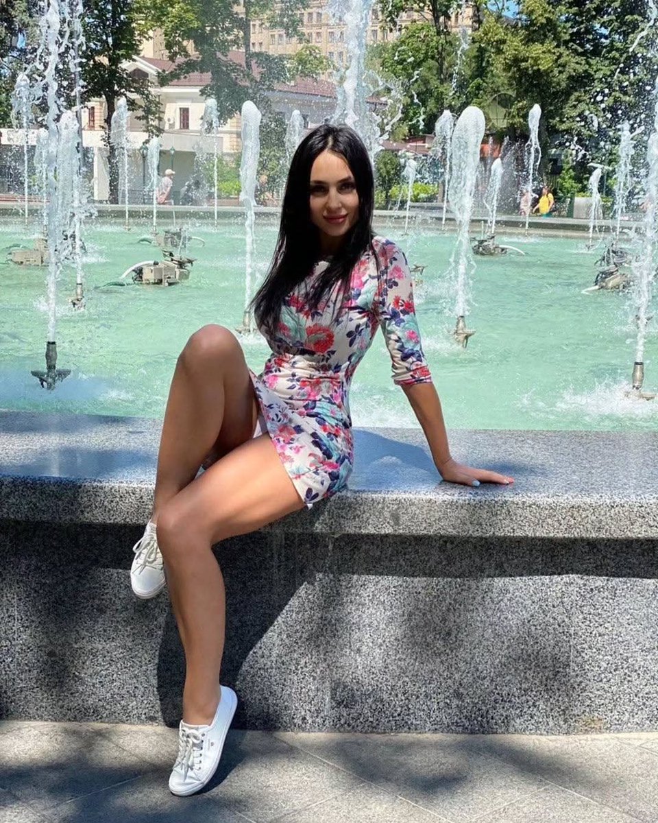 SexyVestidos's tweet image. Combina con los tenis 😉