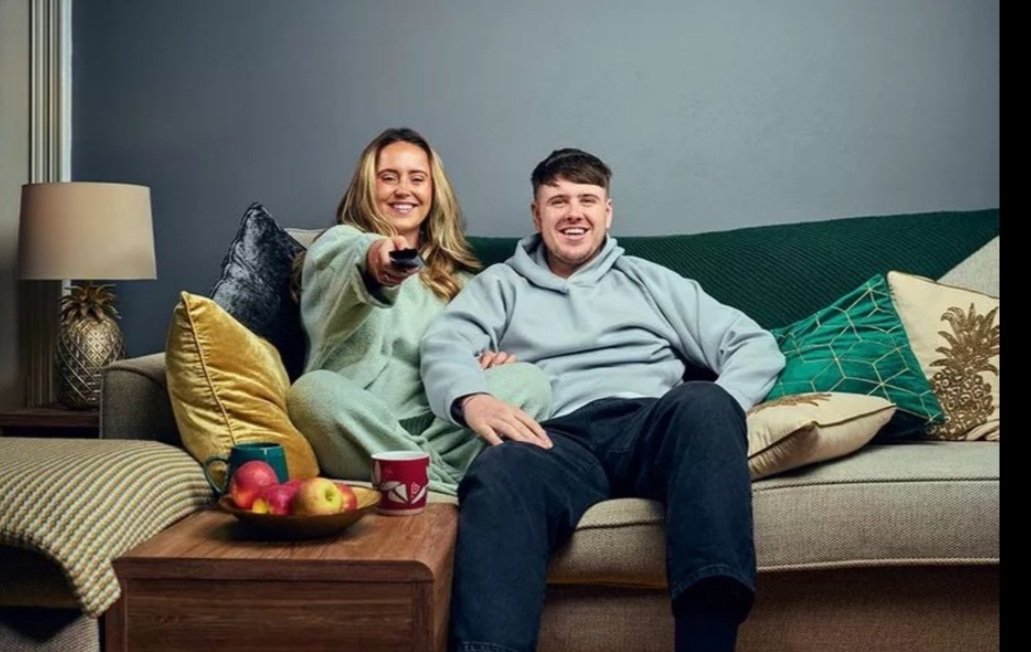 Remember when Joe and Roisin made their debut on #Gogglebox and the amount of viewers saying they couldn't understand what they were saying?
Now all viewers are asking for them to return <a href="/Channel4/">Channel 4</a> <a href="/C4Gogglebox/">C4 Gogglebox</a> 
I never criticised them once and I miss them 🥺