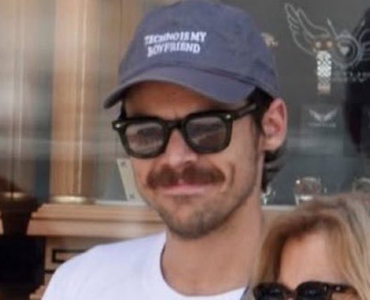 maplehrry's tweet image. the little dimple😔😔😔