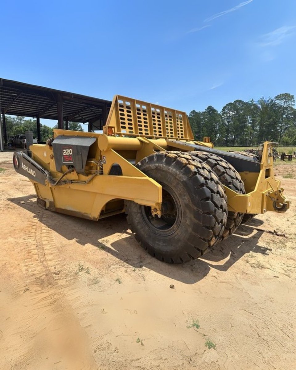 OtherStock's tweet image. Check out this 𝟐𝟎𝟐𝟎 𝐀𝐒𝐇𝐋𝐀𝐍𝐃 𝟐𝟐𝟎𝐓𝐒𝟒 available right now on #OtherStock 

✅22 cu yd Heaped Capacity
🕓500 Hours
✅Laser/GPS Bracket

To learn more about this pull scraper go to ow.ly/AHuw50WW2An 

#EquipmentSale #PullScraper #EarthMoving