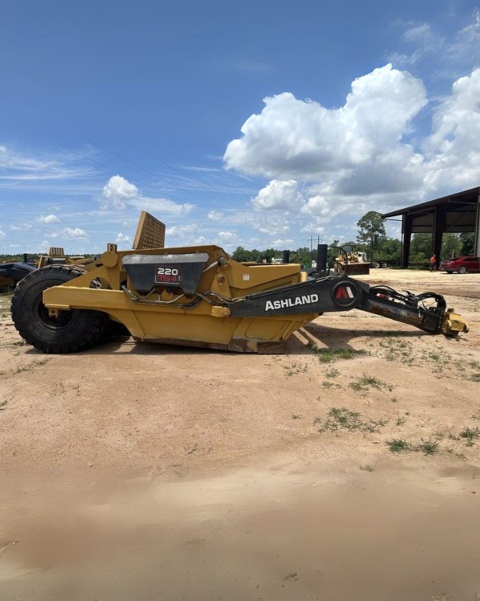 OtherStock's tweet image. Check out this 𝟐𝟎𝟐𝟎 𝐀𝐒𝐇𝐋𝐀𝐍𝐃 𝟐𝟐𝟎𝐓𝐒𝟒 available right now on #OtherStock 

✅22 cu yd Heaped Capacity
🕓500 Hours
✅Laser/GPS Bracket

To learn more about this pull scraper go to ow.ly/AHuw50WW2An 

#EquipmentSale #PullScraper #EarthMoving