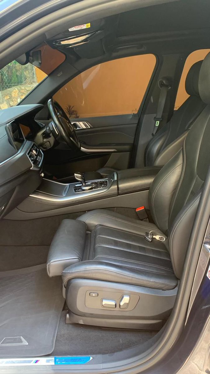 2023 x5 40i 7seater 13.6M