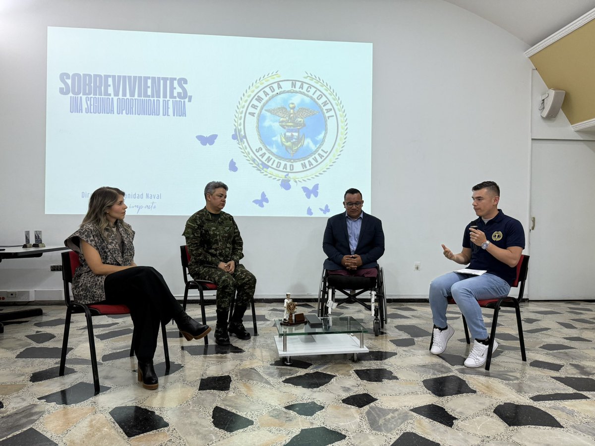 👏 Agradecemos la participación del Sargento Primero (R) Francisco Pedraza y a la Sra Martha Cañas Arboleda, quienes con sus potentes testimonios de superación y fortaleza inspiran a todo nuestro personal. 💙⚓️